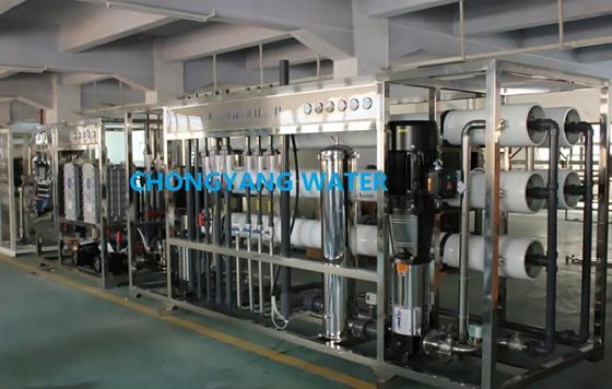 CNP pompası ile 5-40 °C sıcaklık kontrolü ultra saf su sistemi